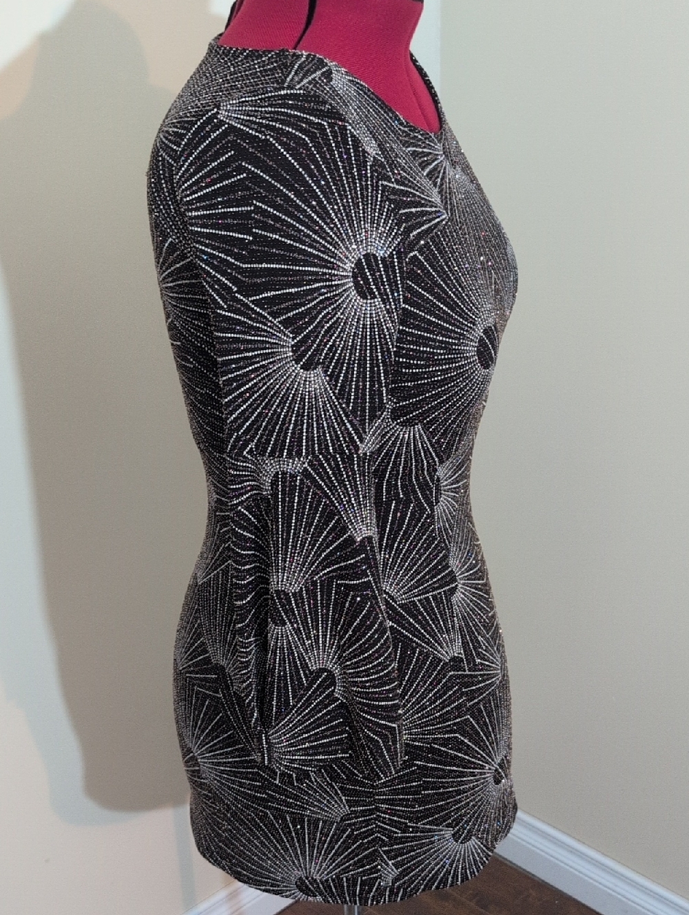 Colori | Black & Silver Sparkle Bejewelled Long-Sleeve Sheath Dress - Picture 3 of 11